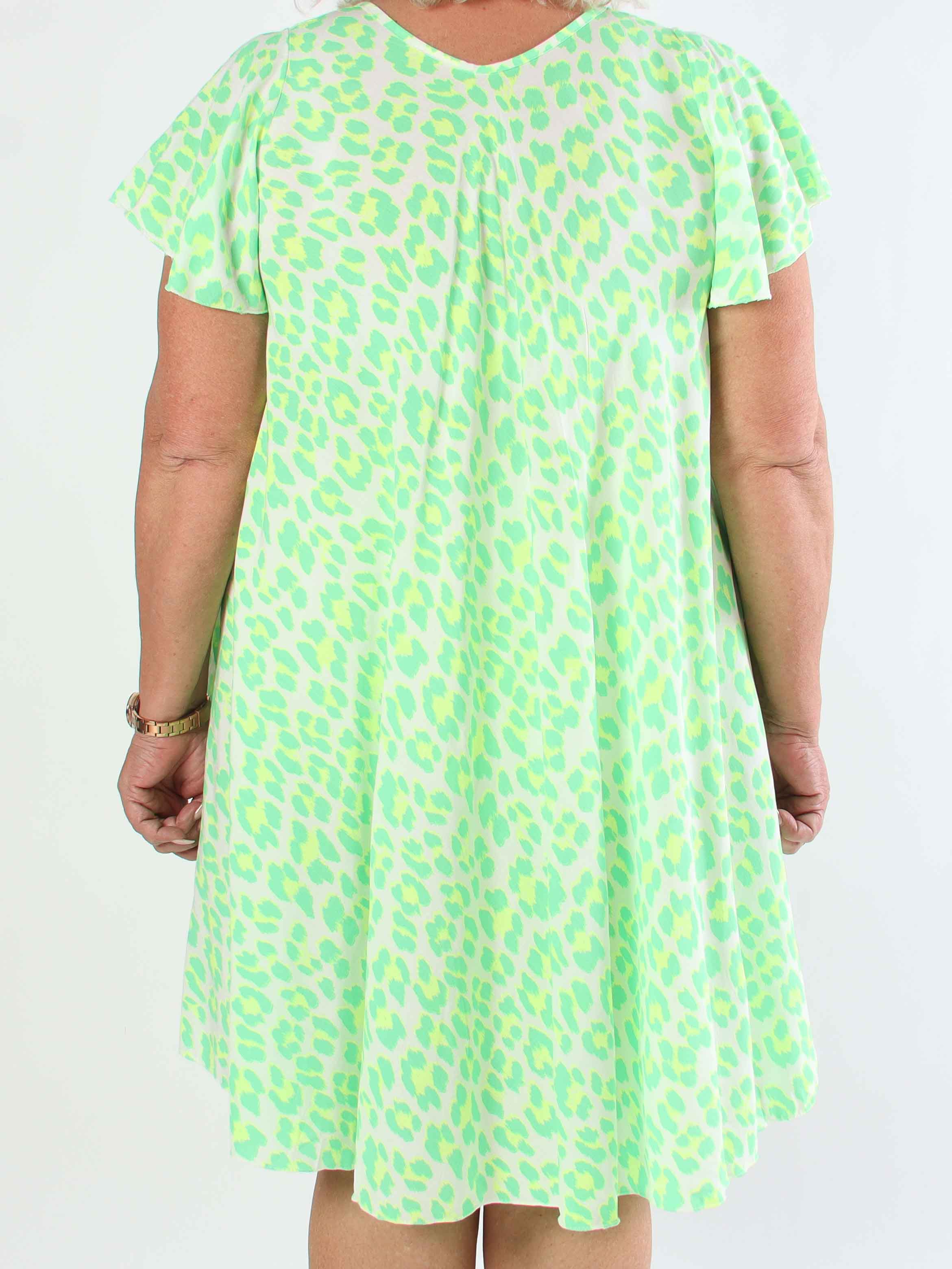 Chione - Söt plus size kklänning i A-form med leopardmönster